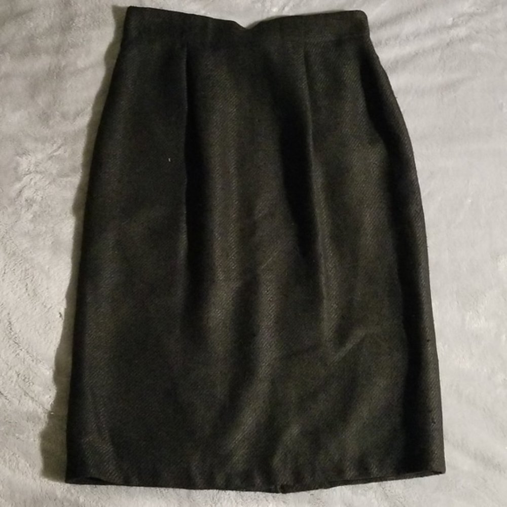 Carlisle 100% Silk Textured Skirt -Black